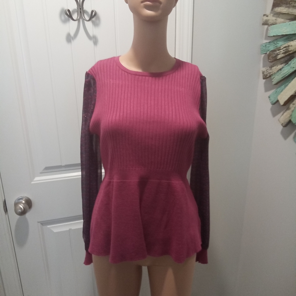 2-$10...89th + Maddison Pink Patterned Sheer Sleeved Women's Sweater Size M